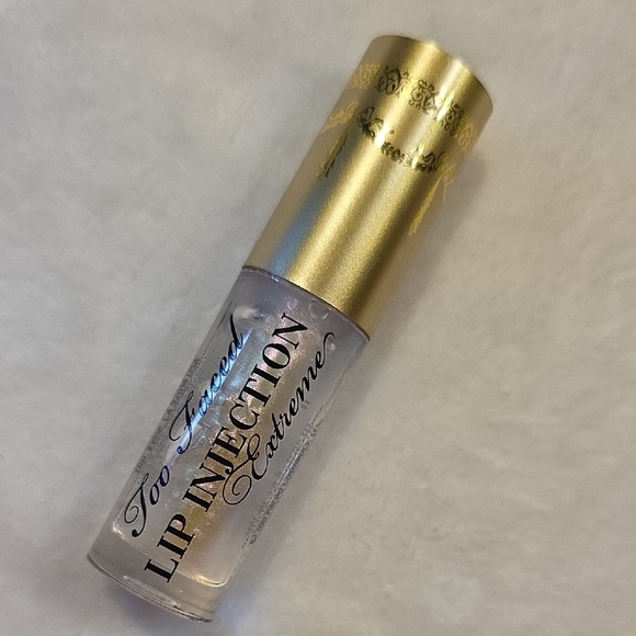 Too Faced Lip Injection Extreme Mini - Picture 3 of 6